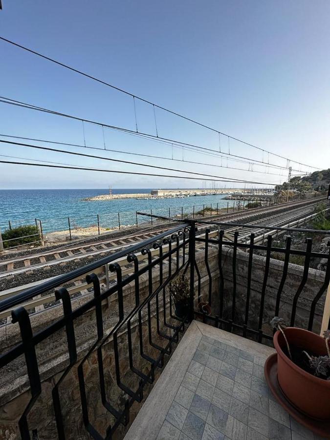 La Via Sul Mare Apartment Bordighera Exterior photo